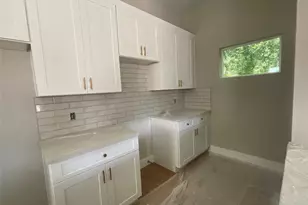 966 South Ln, Houston, TX 77088 - Photo 12