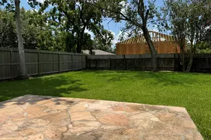 16806 Tibet Rd, Friendswood, TX 77546 - Photo 18