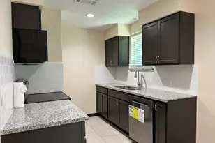 16806 Tibet Rd, Friendswood, TX 77546 - Photo 4
