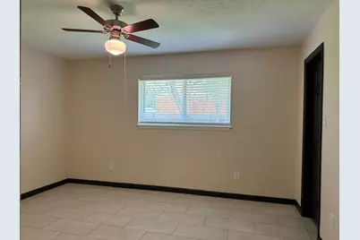 16806 Tibet Road, Friendswood, TX 77546 - Photo 10