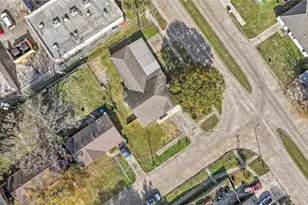 10027 Valley Sun Dr, Houston, TX 77078 - Photo 32