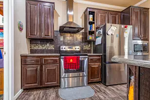 120 Mary Dr, Huntsville, TX 77320 - Photo 10