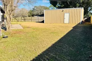 3500 Doris St, Bay City, TX 77414 - Photo 8