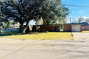 3500 Doris St, Bay City, TX 77414 - Photo 2