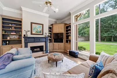 54 N Wooded Brook Circle, The Woodlands, TX 77382 - Photo 8