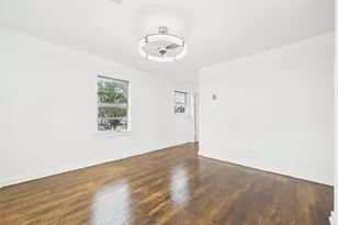 2016 Dunlavy St, Houston, TX 77006 - Photo 4