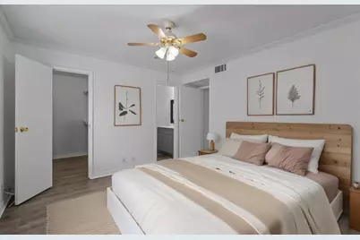 11002 Hammerly Boulevard #61, Houston, TX 77043 - Photo 4