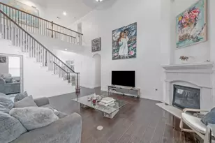 4401 Cypress Meadows Ct, Dickinson, TX 77539 - Photo 6