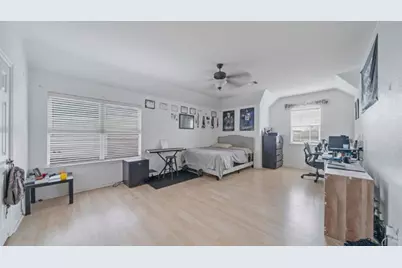 4401 Cypress Meadows Court, Dickinson, TX 77539 - Photo 16