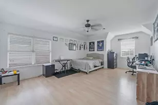 4401 Cypress Meadows Ct, Dickinson, TX 77539 - Photo 16