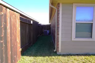 7010 Arcadia Meadow Ct, Richmond, TX 77407 - Photo 10