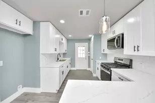 7338 Hurtgen Forest Rd, Houston, TX 77033 - Photo 8