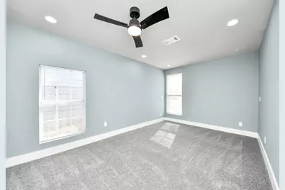 7338 Hurtgen Forest Road, Houston, TX 77033 - Photo 16