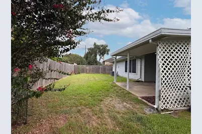 2710 Glen Cullen Lane, Pearland, TX 77584 - Photo 4