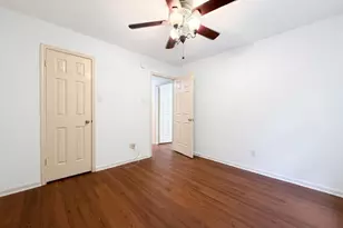 2710 Glencullen Ln, Pearland, TX 77584 - Photo 20