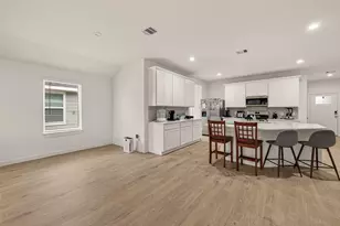 30518 White Cliff Ct, Fulshear, TX 77441 - Photo 10