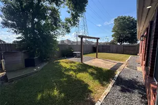 11502 Cecil Summers Way, Houston, TX 77089 - Photo 18