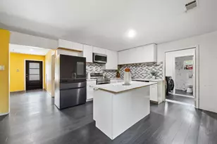 220 Hicks Loop Loop W, Cleveland, TX 77328 - Photo 18