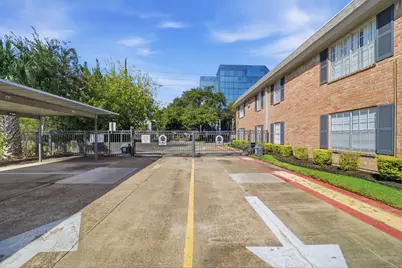 1223 Augusta Drive #48, Houston, TX 77057 - Photo 12