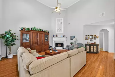 410 Sea Borough Lane, League City, TX 77573 - Photo 12