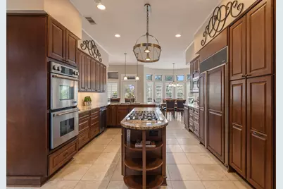 103 Medford Court, Sugar Land, TX 77478 - Photo 8