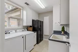 103 Medford Ct, Sugar Land, TX 77478 - Photo 18