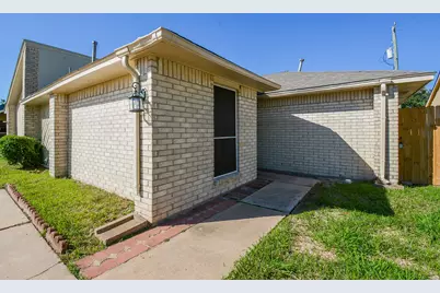 16518 Monte Carlo Lane, Houston, TX 77053 - Photo 4