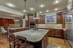 45 Doe Run Dr, The Woodlands, TX 77380 - Photo 2