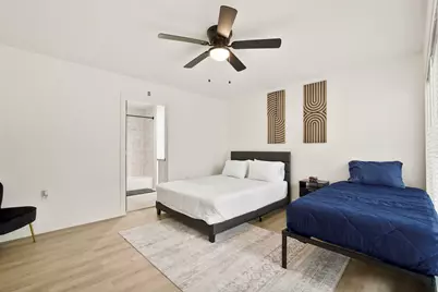 3327 Freshmeadows Drive, Houston, TX 77063 - Photo 16