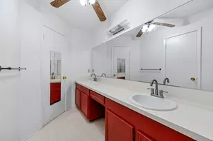 720 S Remington Dr, Angleton, TX 77515 - Photo 22