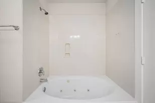 3739 E Traditions Ct, Houston, TX 77082 - Photo 14