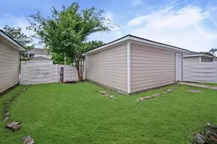 3739 E Traditions Ct, Houston, TX 77082 - Photo 26