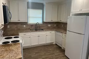 2375 Virginia Ct, Montgomery, TX 77316 - Photo 4