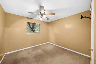10119 Stonemont Rd, La Porte, TX 77571 - Photo 14