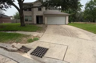 3219 Watercliff Ct, Spring, TX 77388 - Photo 2