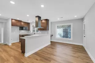 1403 S Chappell Hill St, Brenham, TX 77833 - Photo 12