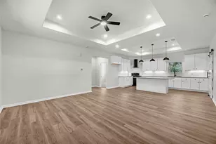 1902 Westview Dr, Alvin, TX 77511 - Photo 8