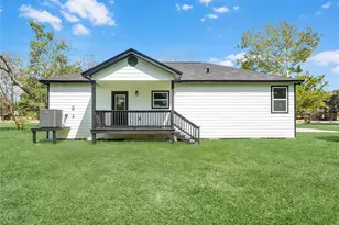 1902 Westview Dr, Alvin, TX 77511 - Photo 26