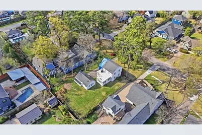 323 W 33rd Street, Houston, TX 77018 - Photo 2