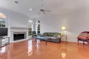 1038 Trapper Hill Dr, Houston, TX 77077 - Photo 16