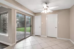 706 S Diamondhead Blvd, Crosby, TX 77532 - Photo 10