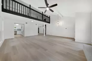 1910 Brushy Creek Dr, Sugar Land, TX 77478 - Photo 6
