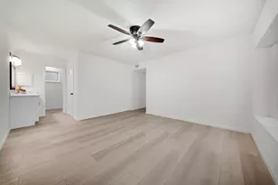 1910 Brushy Creek Dr, Sugar Land, TX 77478 - Photo 24