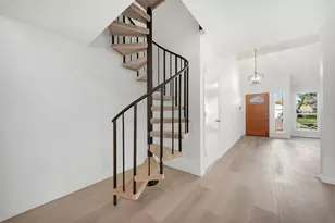 1910 Brushy Creek Dr, Sugar Land, TX 77478 - Photo 20
