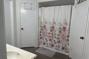 119 Basswood St, Lake Jackson, TX 77566 - Photo 12