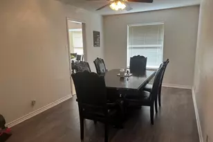 119 Basswood St, Lake Jackson, TX 77566 - Photo 4