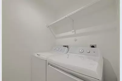 7339 Krueger Road #B, Houston, TX 77033 - Photo 18