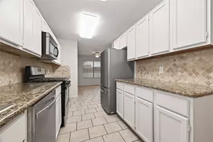 2002 Foundary Dr, Katy, TX 77493 - Photo 8