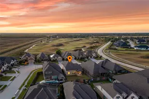 2335 Brayden Mills Ln, League City, TX 77573 - Photo 26