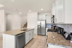 2335 Brayden Mills Ln, League City, TX 77573 - Photo 14